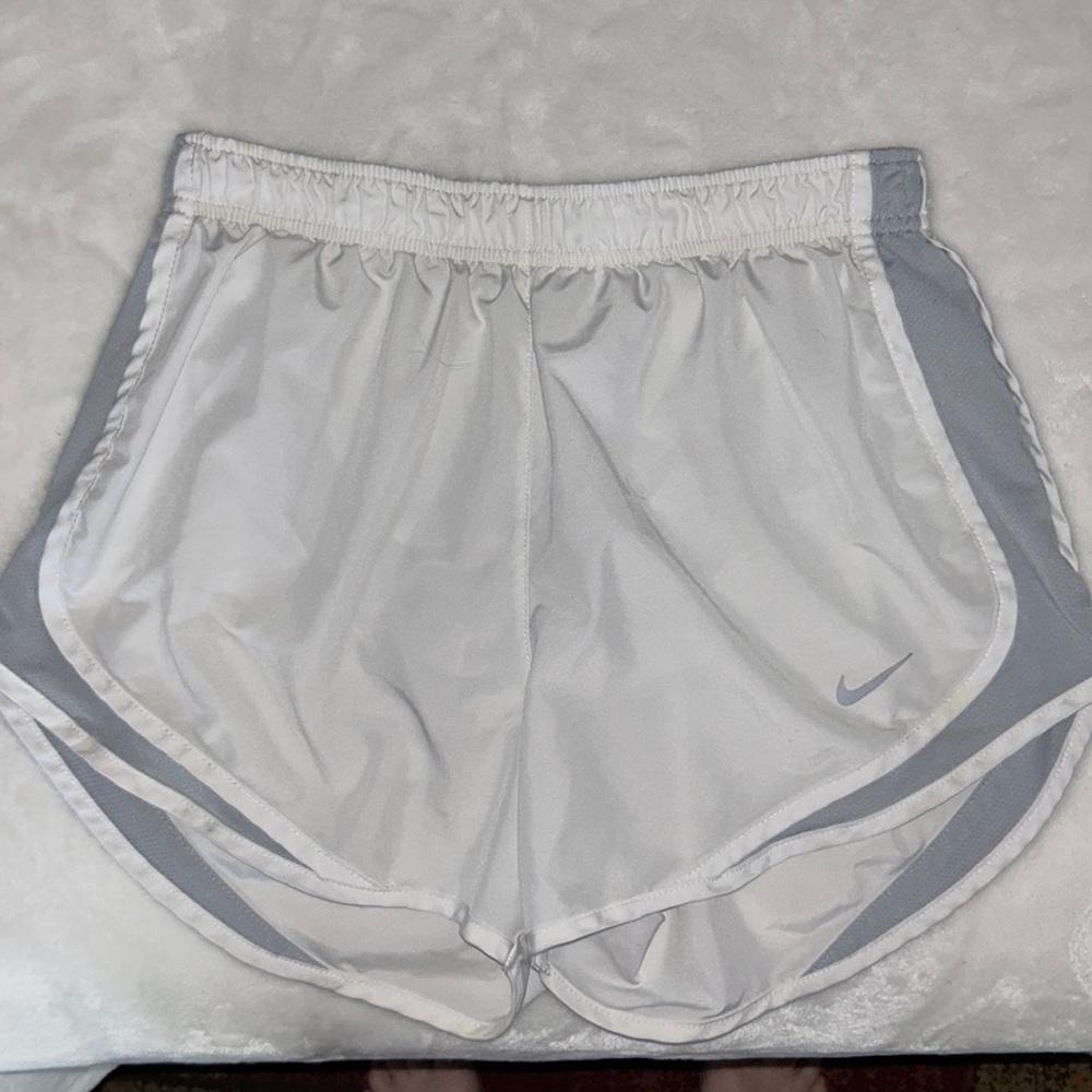 NIKE TEMPO SHORTS